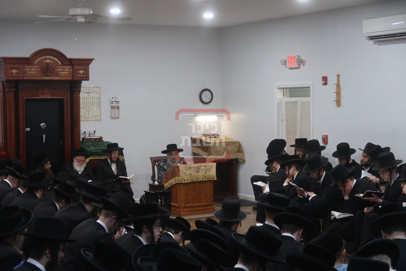 תשעה באב בחצה"ק סאטמר 