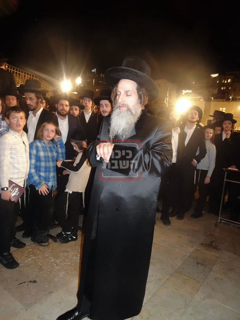 אדמורי"ם ורבנים בכותל המערבי