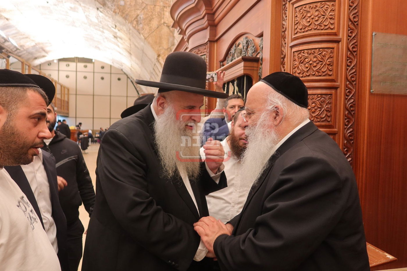 אדמורי"ם ורבנים בכותל המערבי