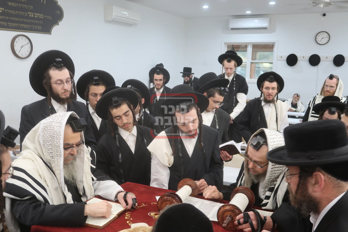 תשעה באב בחצה"ק סאטמר 