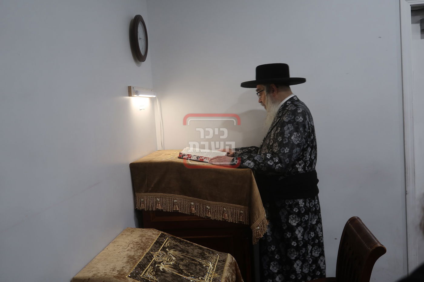 תשעה באב בחצה"ק סאטמר 