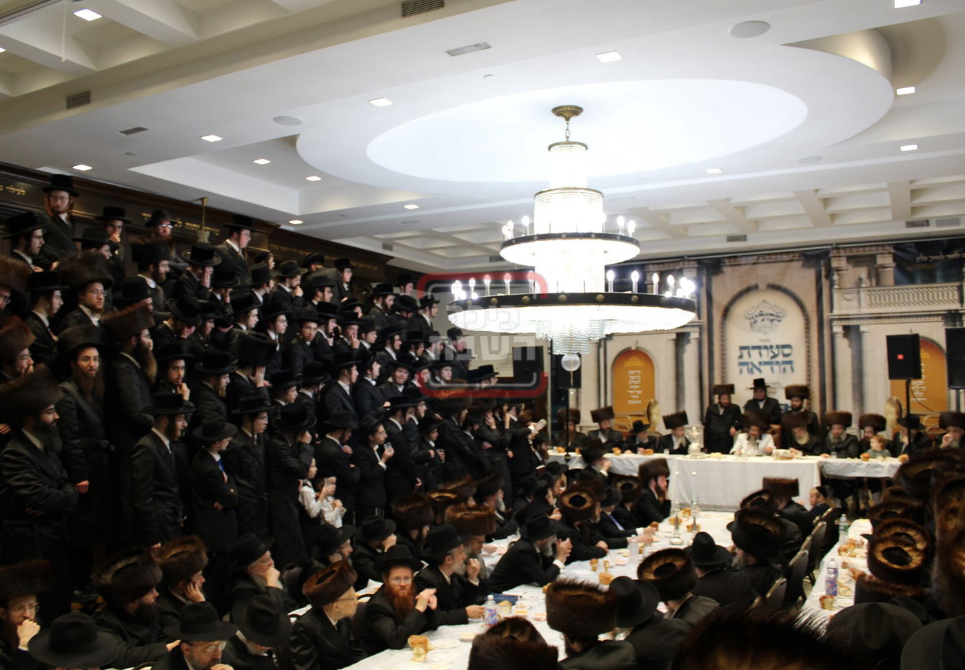 סעודת הודאה בסקולען לייקווד