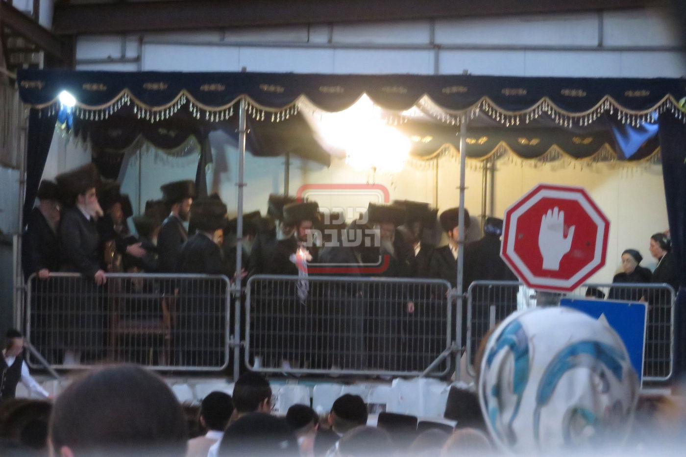 חופת ויז'ניץ קיימישע - טשערנוביל 