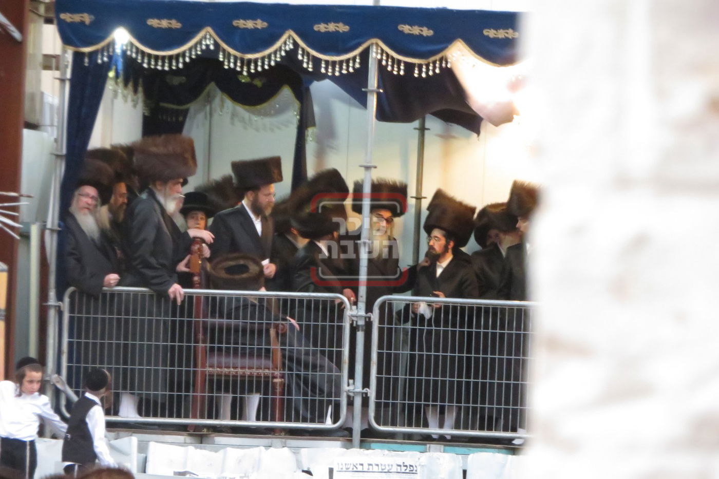 חופת ויז'ניץ קיימישע - טשערנוביל 