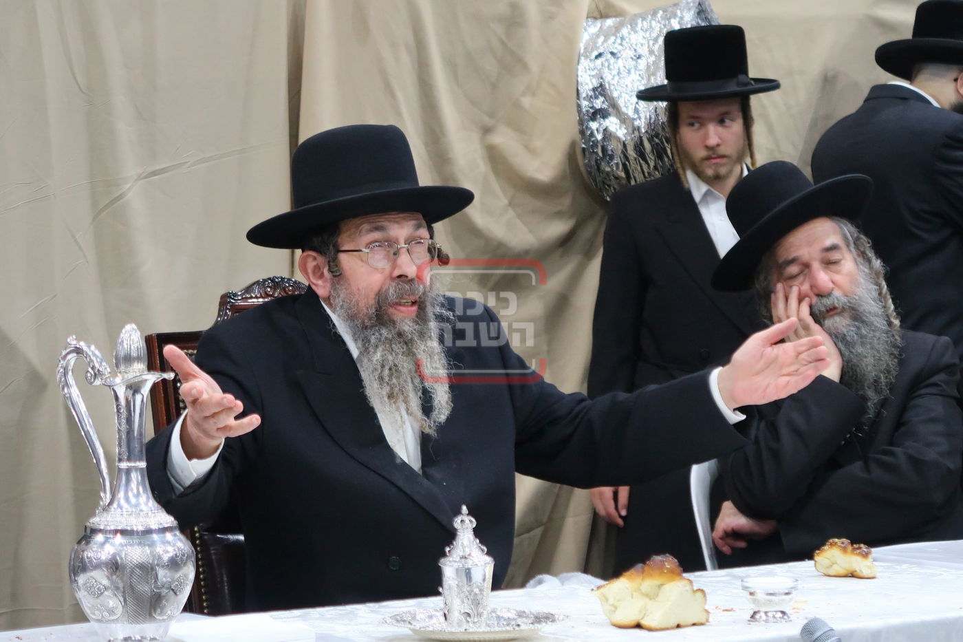 חמשה עשר באב בחצה"ק סטוטשין