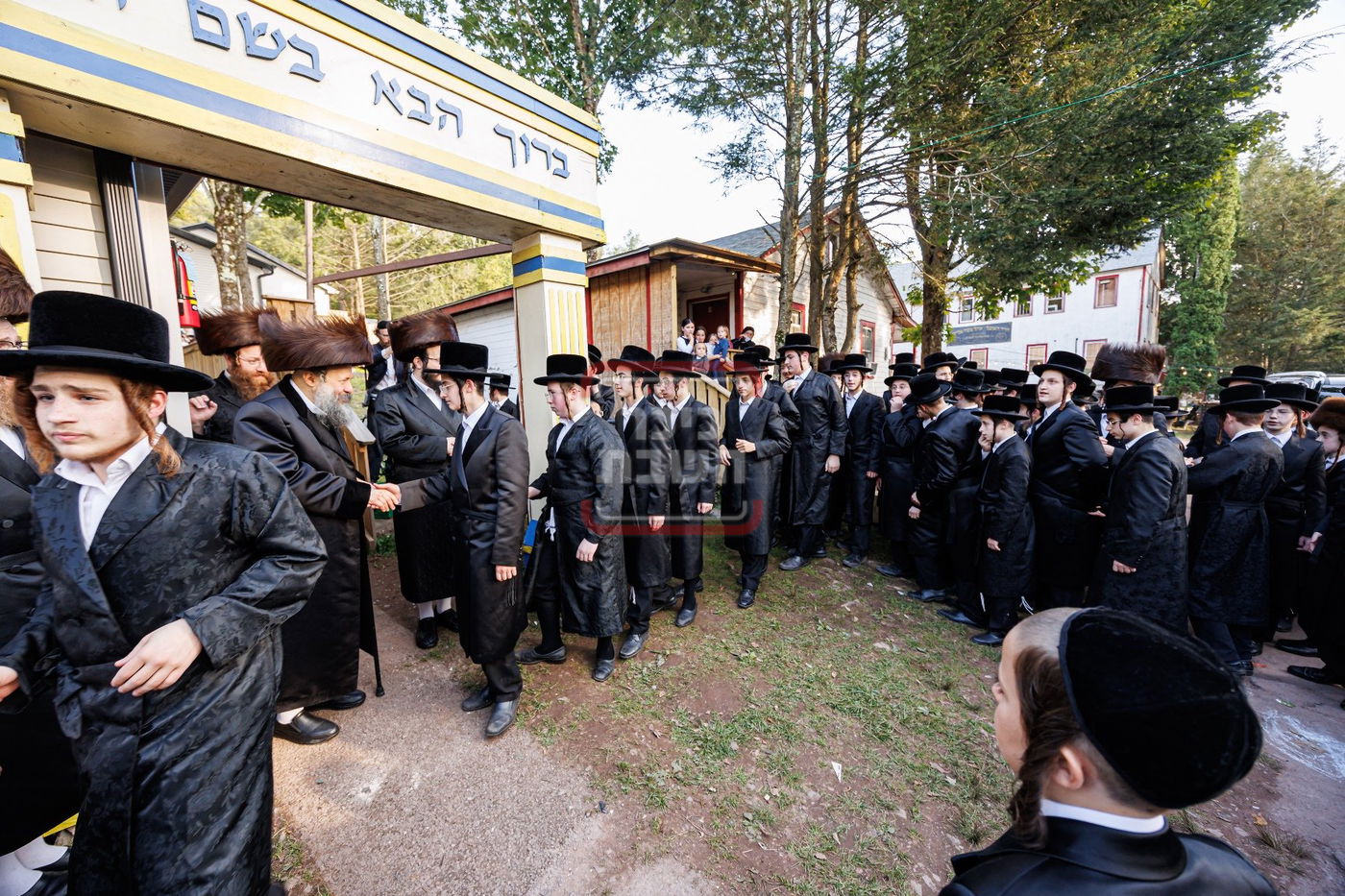 האדמו"ר מבאבוב 45 בקאנטרי 