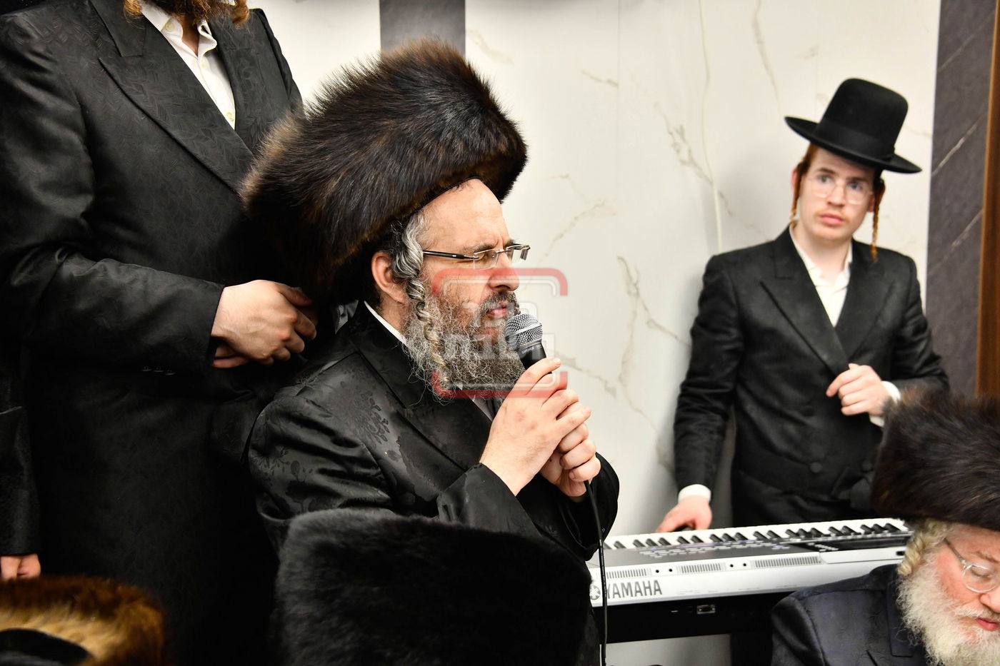 האדמו"ר ממיאלען שבת ראשונה במתחם הסופרים 