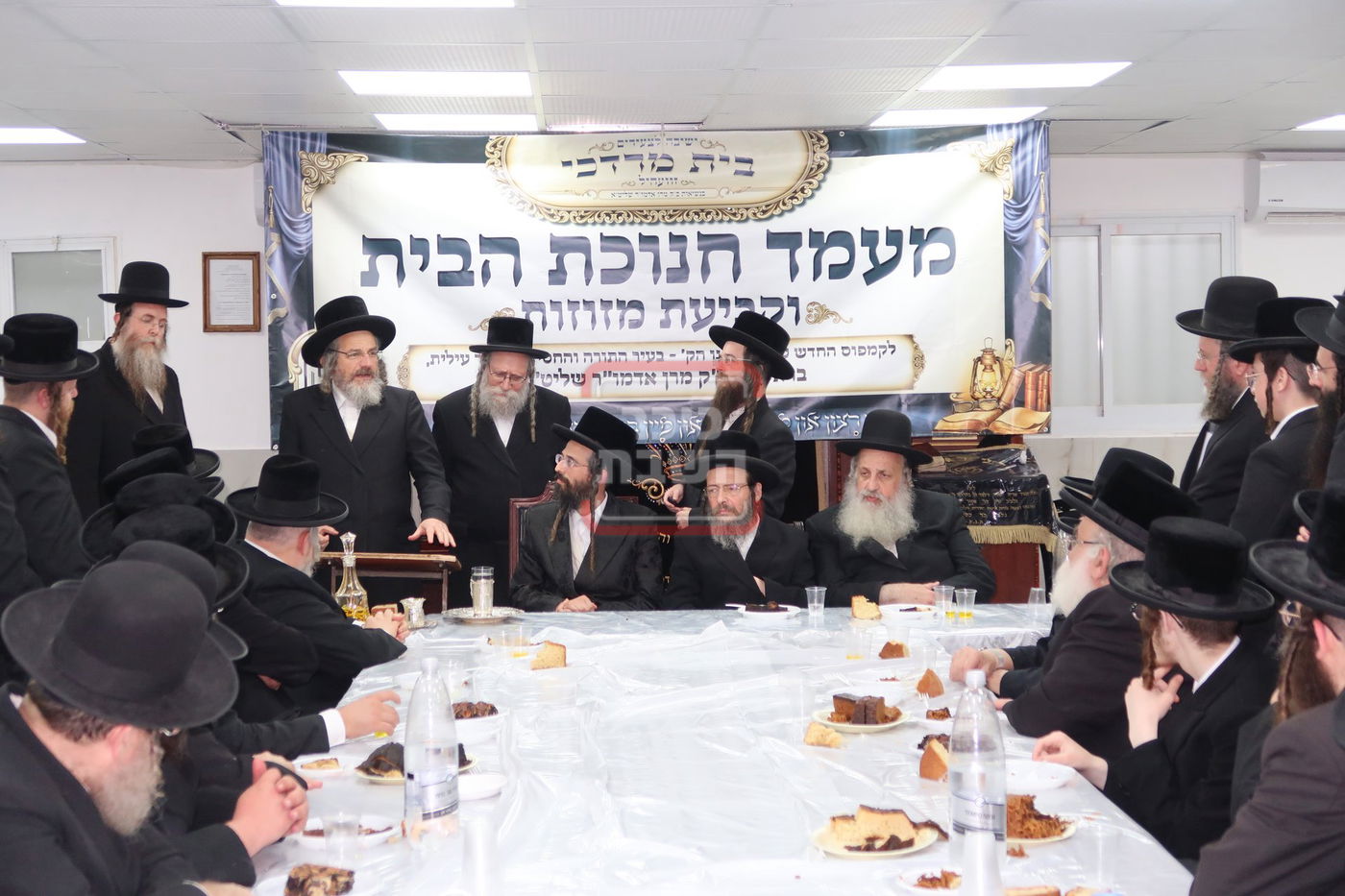 מעמד חנוכת הבית לישיבת זוויעהיל בביתר