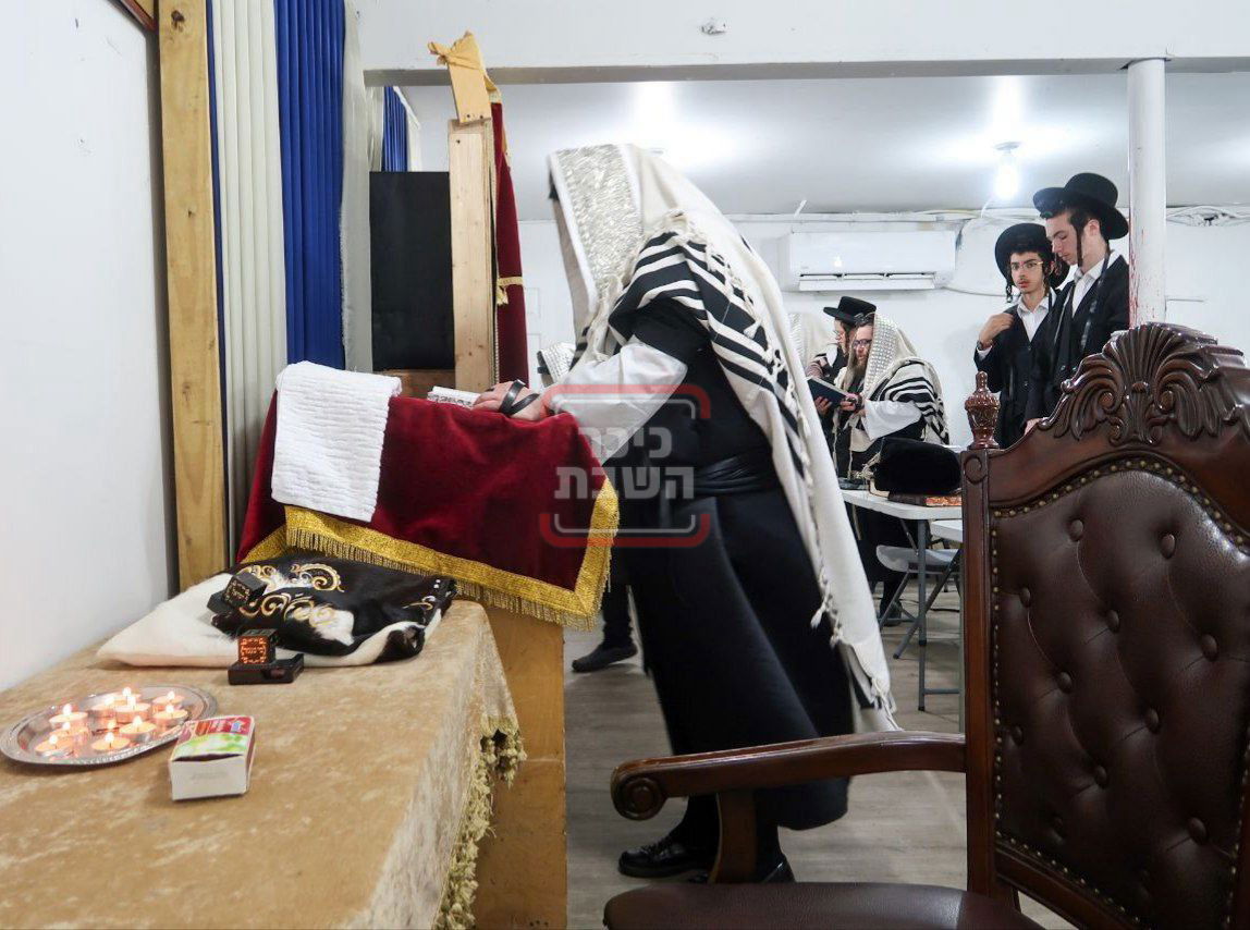 האדמו"ר מקראלי בביקור במחנה קראלי בקאנטרי