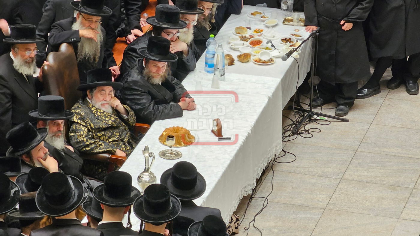 האדמו"ר מויז'ניץ בטיש הילולת בעל ה'דמשק אליעזר' 