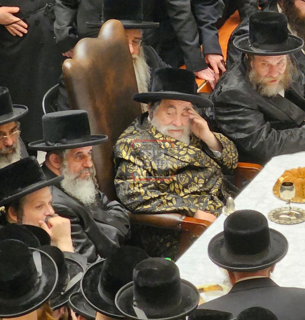 האדמו"ר מויז'ניץ בטיש הילולת בעל ה'דמשק אליעזר' 