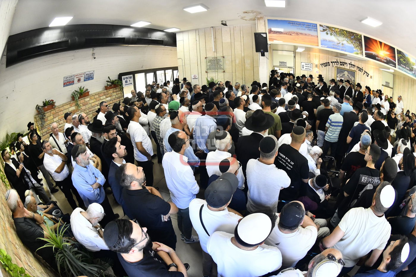 מסע הלוויית האדמו"ר רבי אליהו אבוחצירא