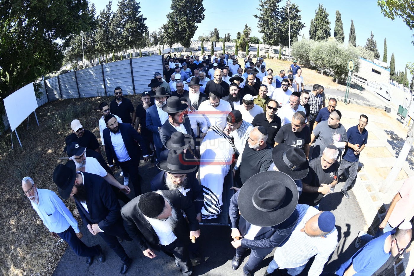 מסע הלוויית האדמו"ר רבי אליהו אבוחצירא