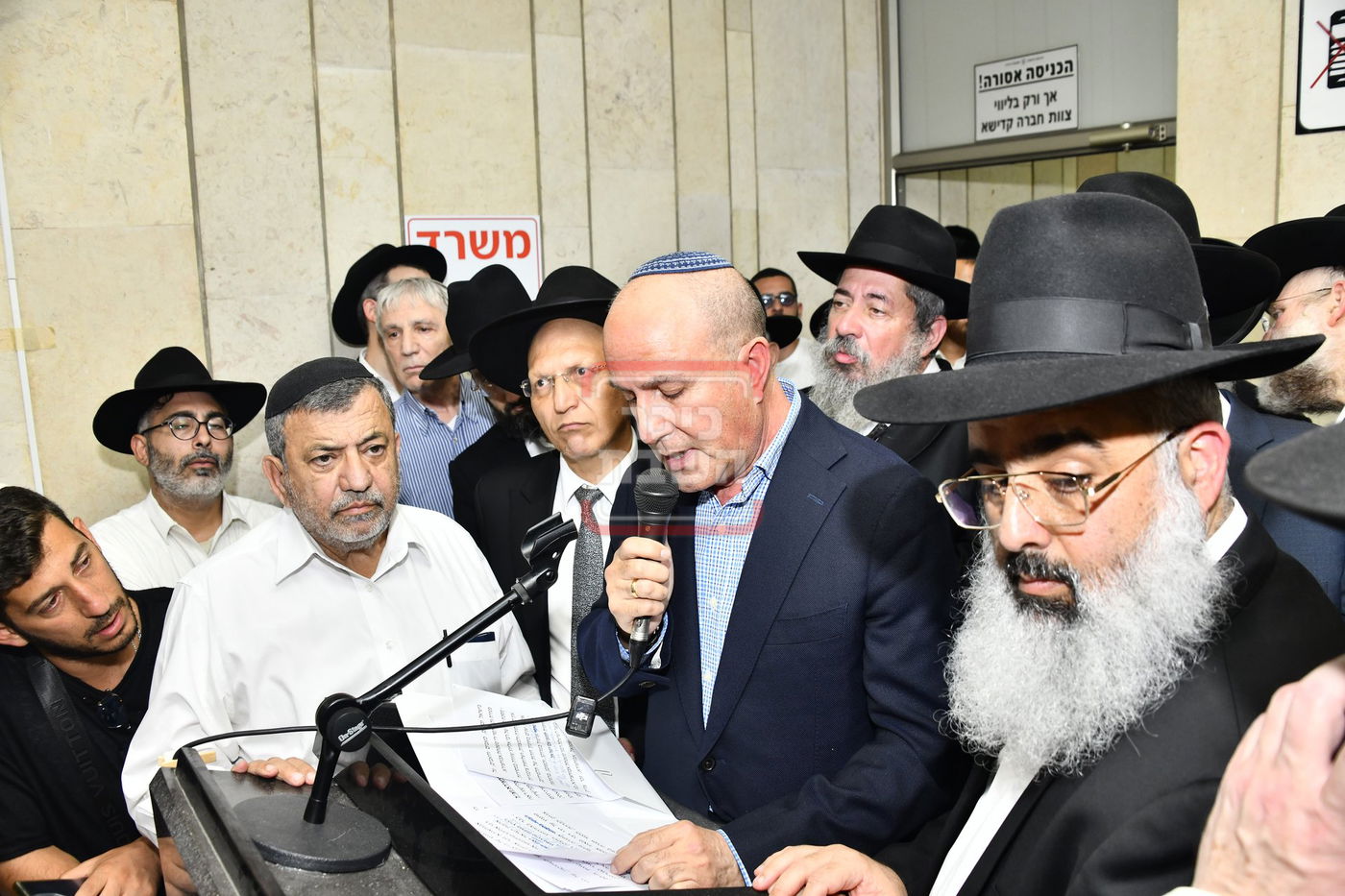 מסע הלוויית האדמו"ר רבי אליהו אבוחצירא