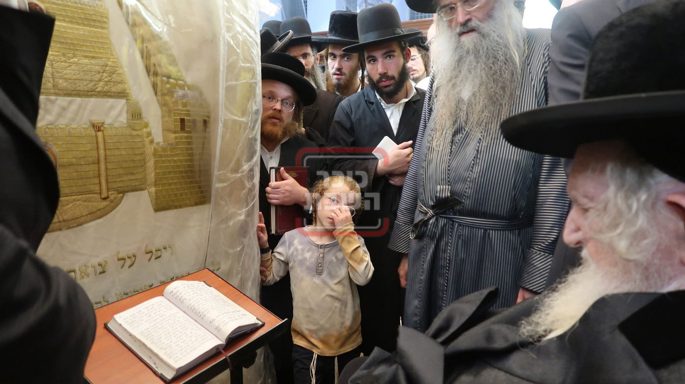 מראות הוד מביתו של הגאון רבי משה שטרנבוך 