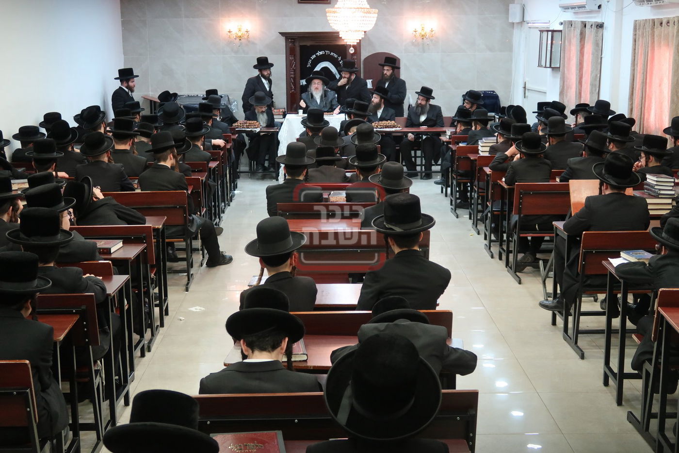 פתיחת הזמן בישיבות ביאלה בני ברק 