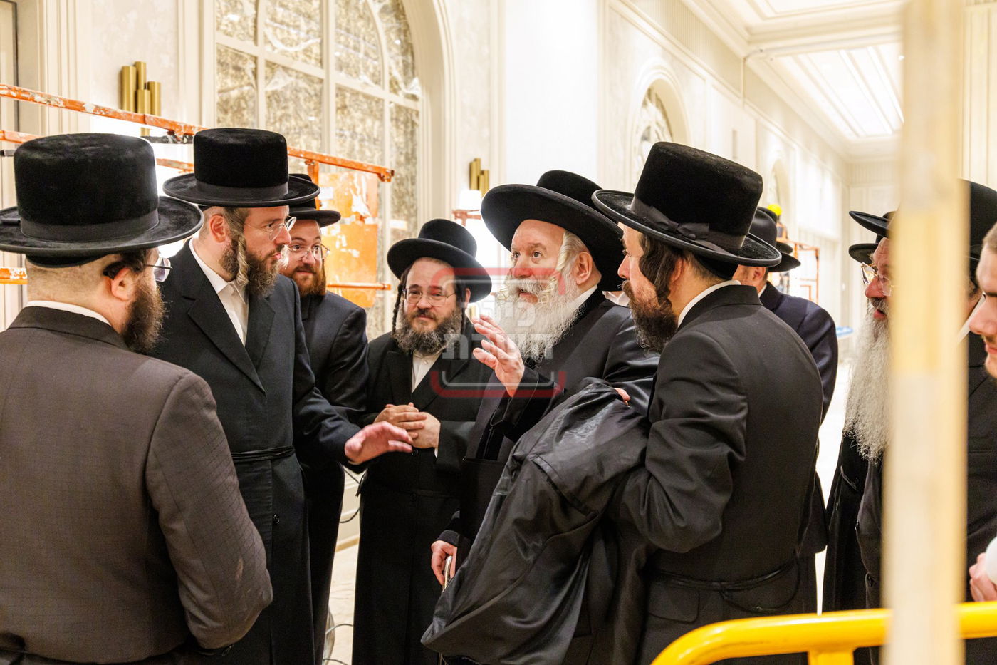 מעמד קביעת מזוזות באולם 'אהלי פרידא' ד'באבוב בב"פ