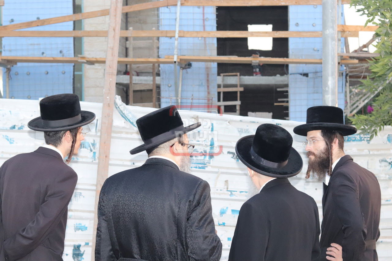 אב"ד גרוסוורדיין בביקור בביתר 