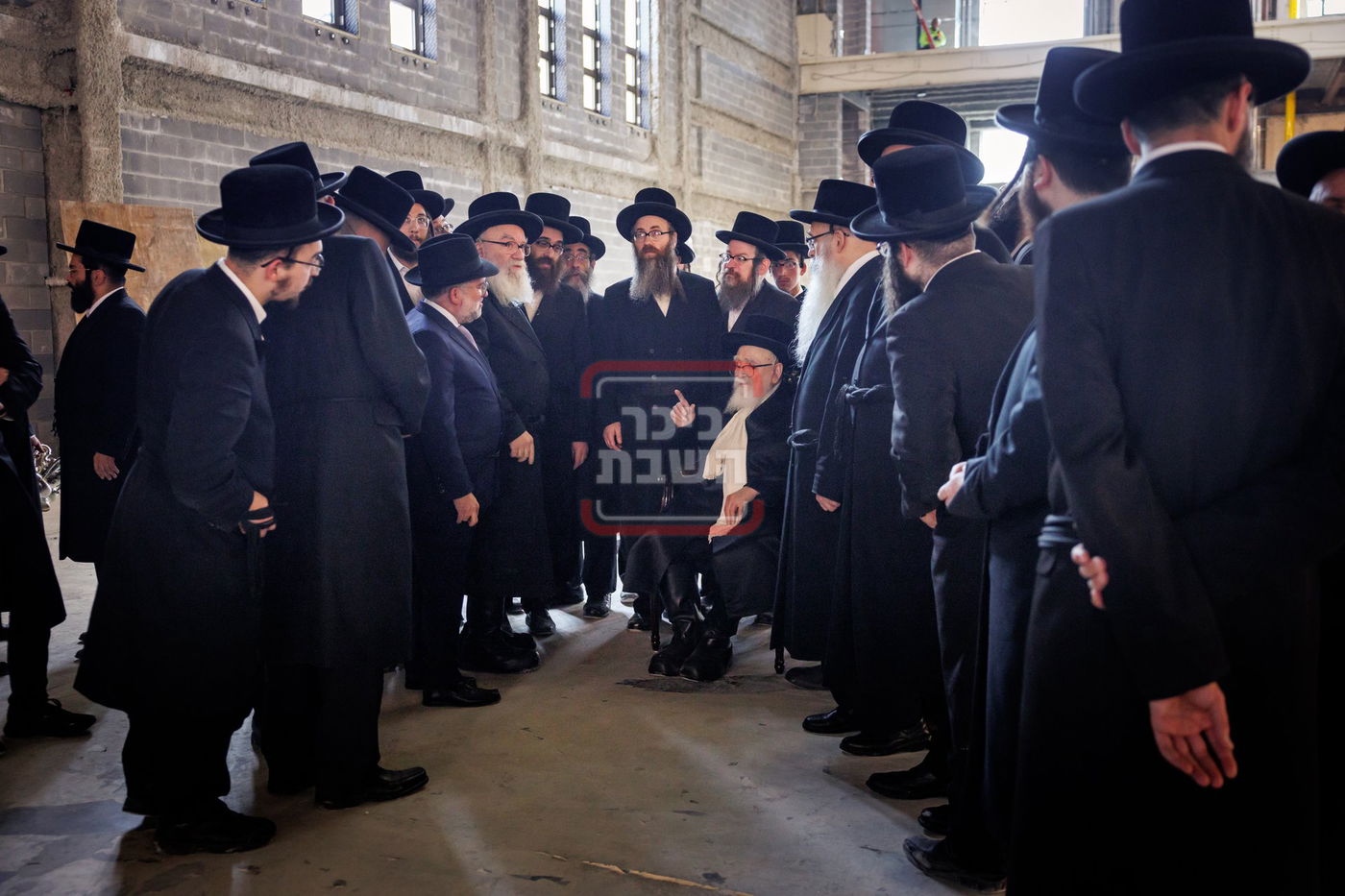 הנחת אבן הפינה למקווה הפרטית של האדמו"ר מסקווירא