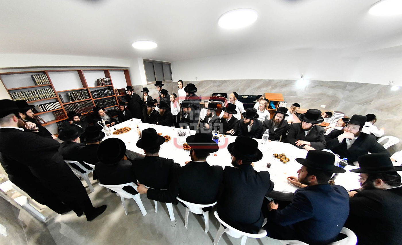 מעמד חנוכת הבית לביהמ"ד 'שבט הלוי' באלעד