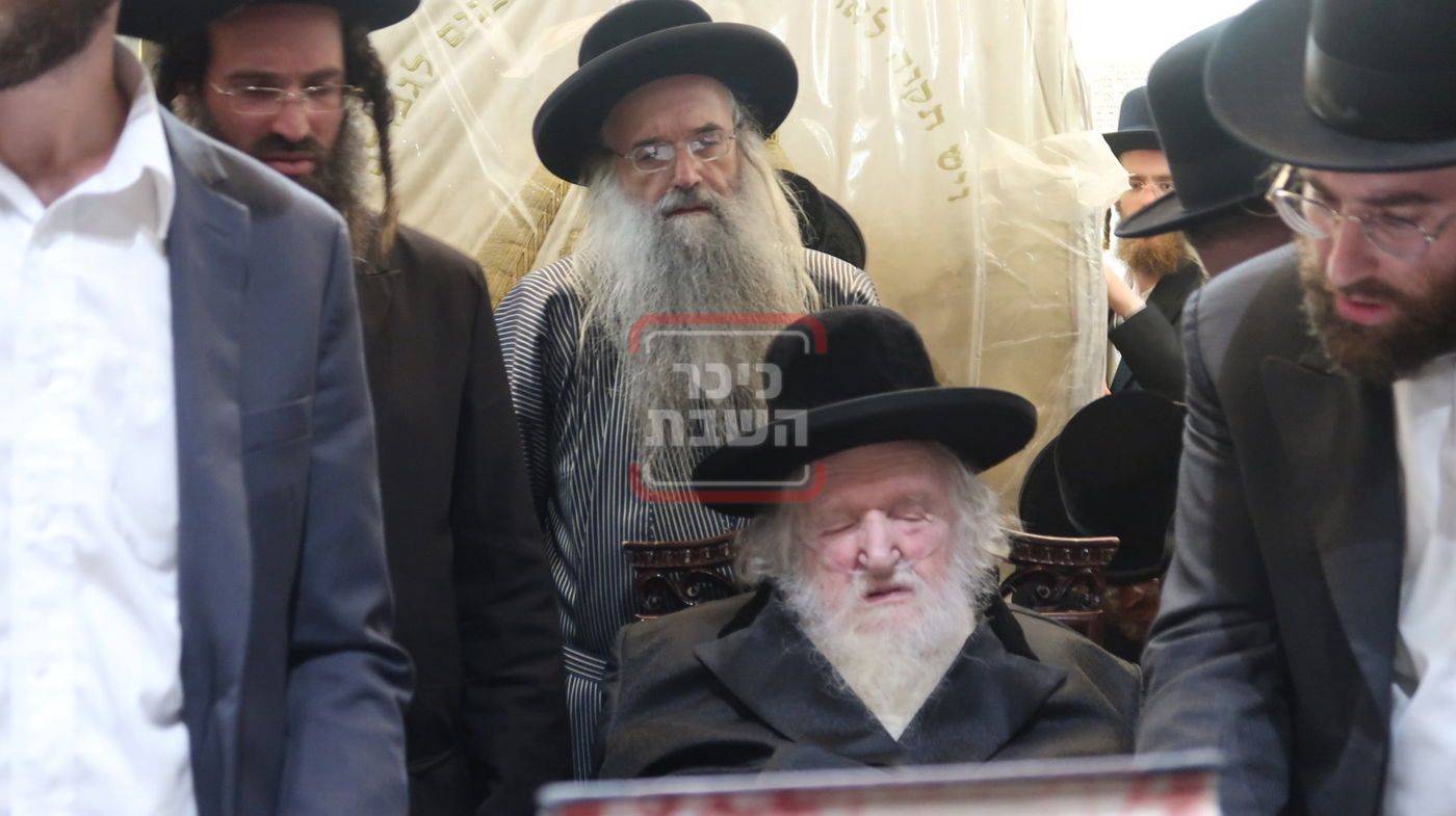 מראות הוד מביתו של הגאון רבי משה שטרנבוך 