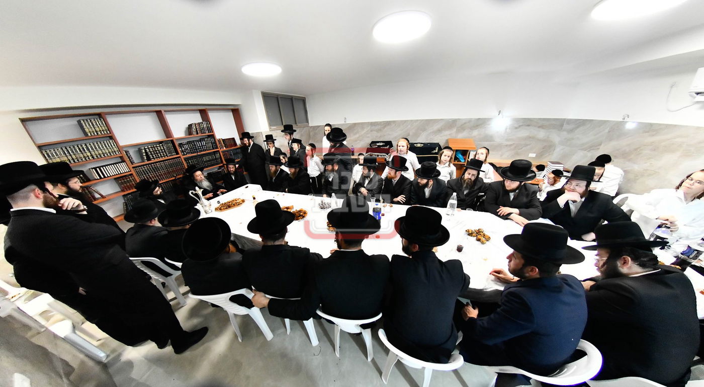 מעמד חנוכת הבית לביהמ"ד 'שבט הלוי' באלעד