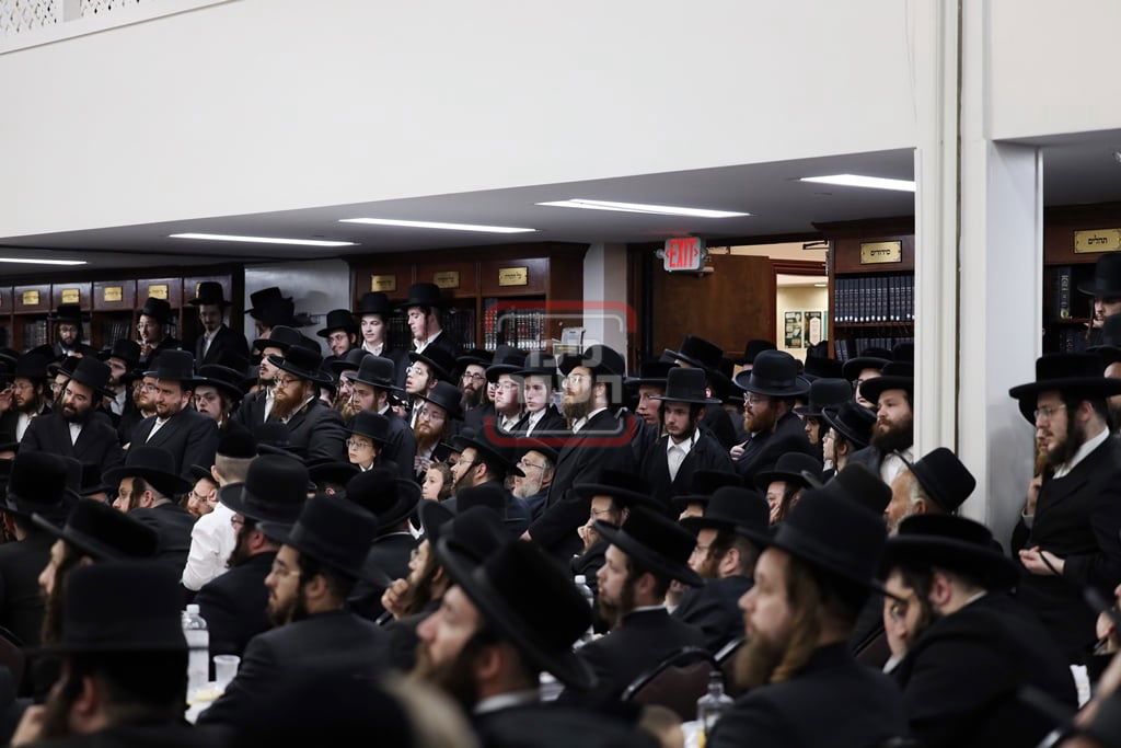 האדמו"ר מסאטמר בטיש הילולת בעל ה'ייטב לב' בעיירת מאנסי