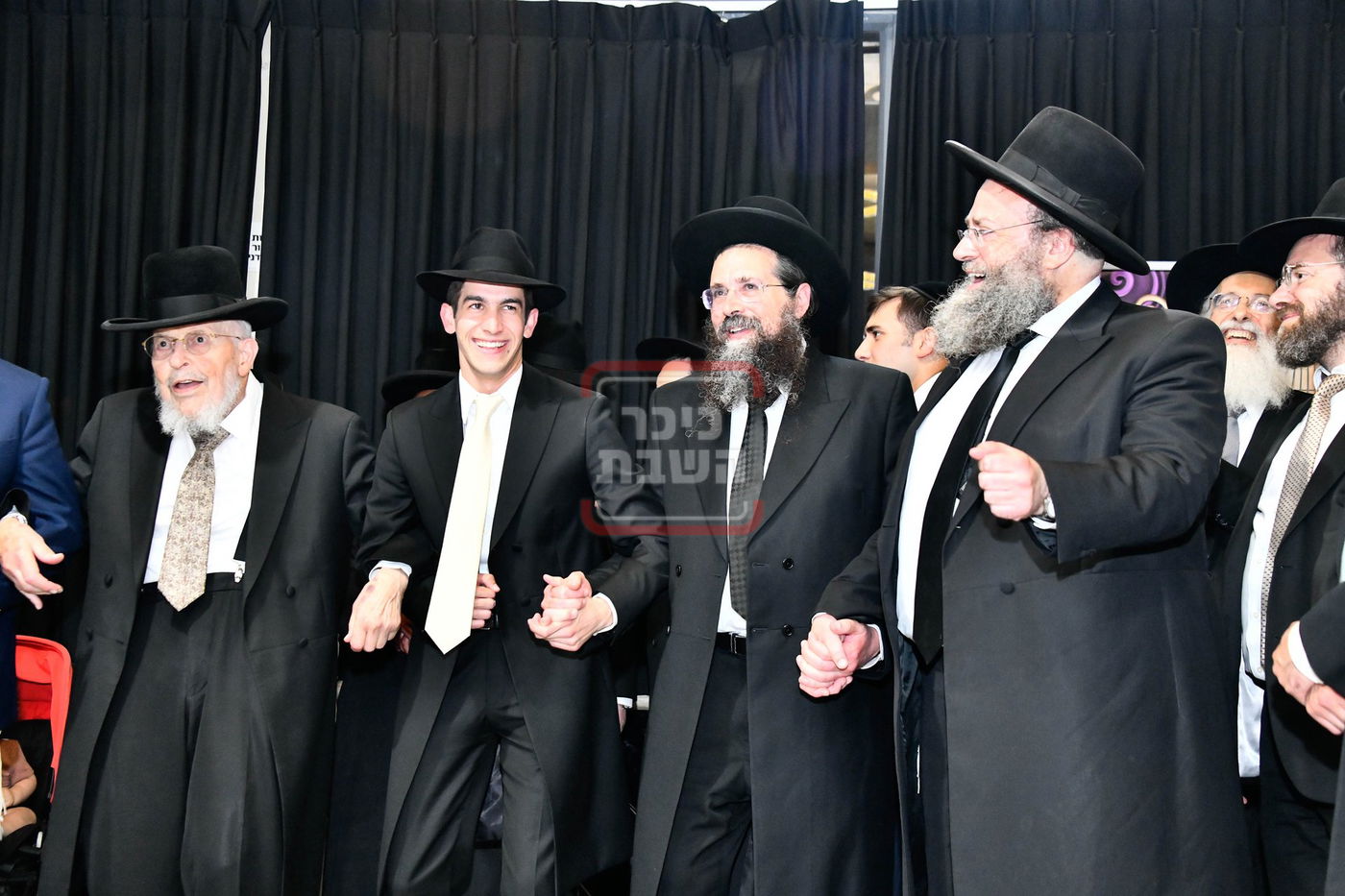 שמחת נישואי בת הגאון רבי אליעזר יהודה פינקל ראש ישיבת מיר 