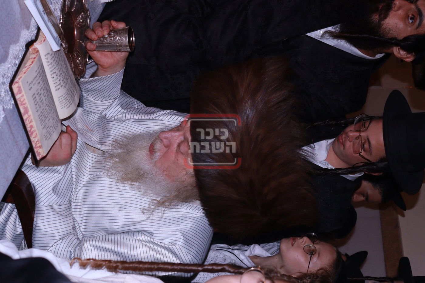 האדמו"ר ממבקשי אמונה בברכפלד