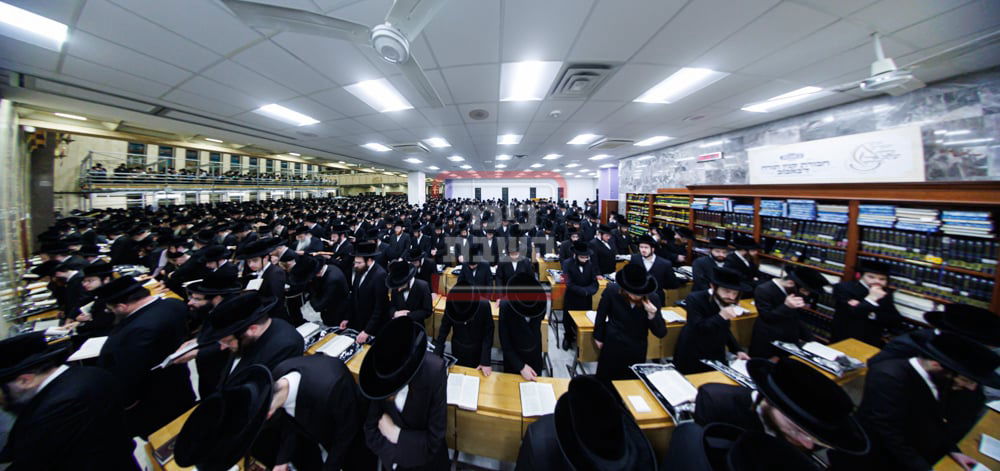 סליחות ראשונות בחצה"ק באבוב 