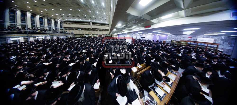 סליחות ראשונות בחצה"ק באבוב 