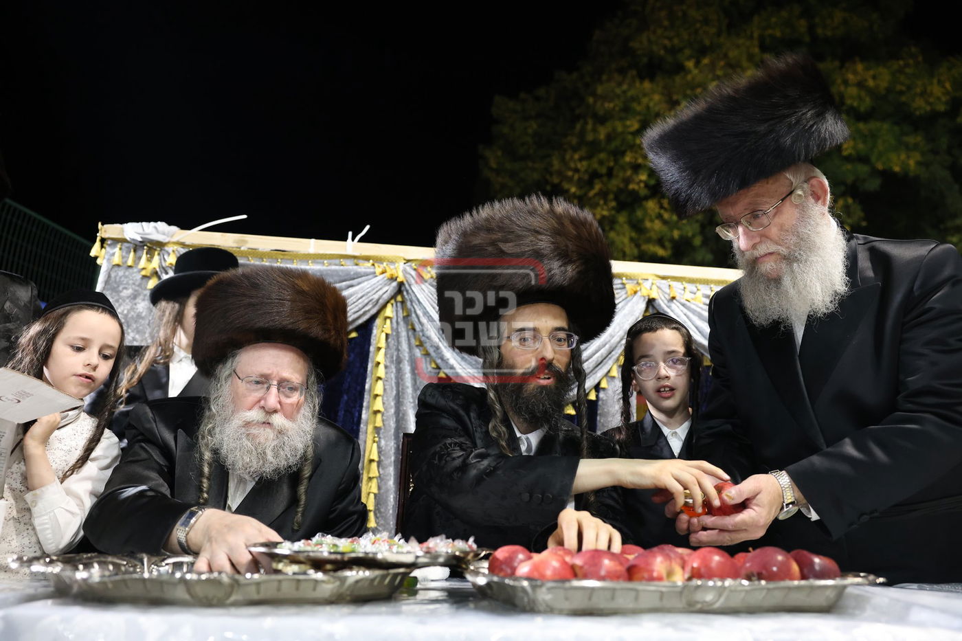 האדמו"ר מזוועהיל בשבת סליחות במירון 