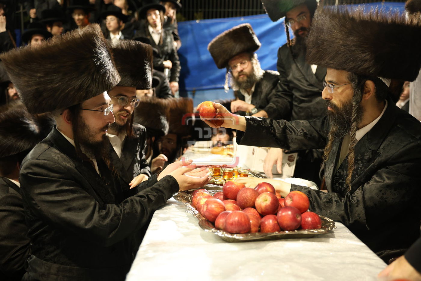 האדמו"ר מזוועהיל בשבת סליחות במירון 