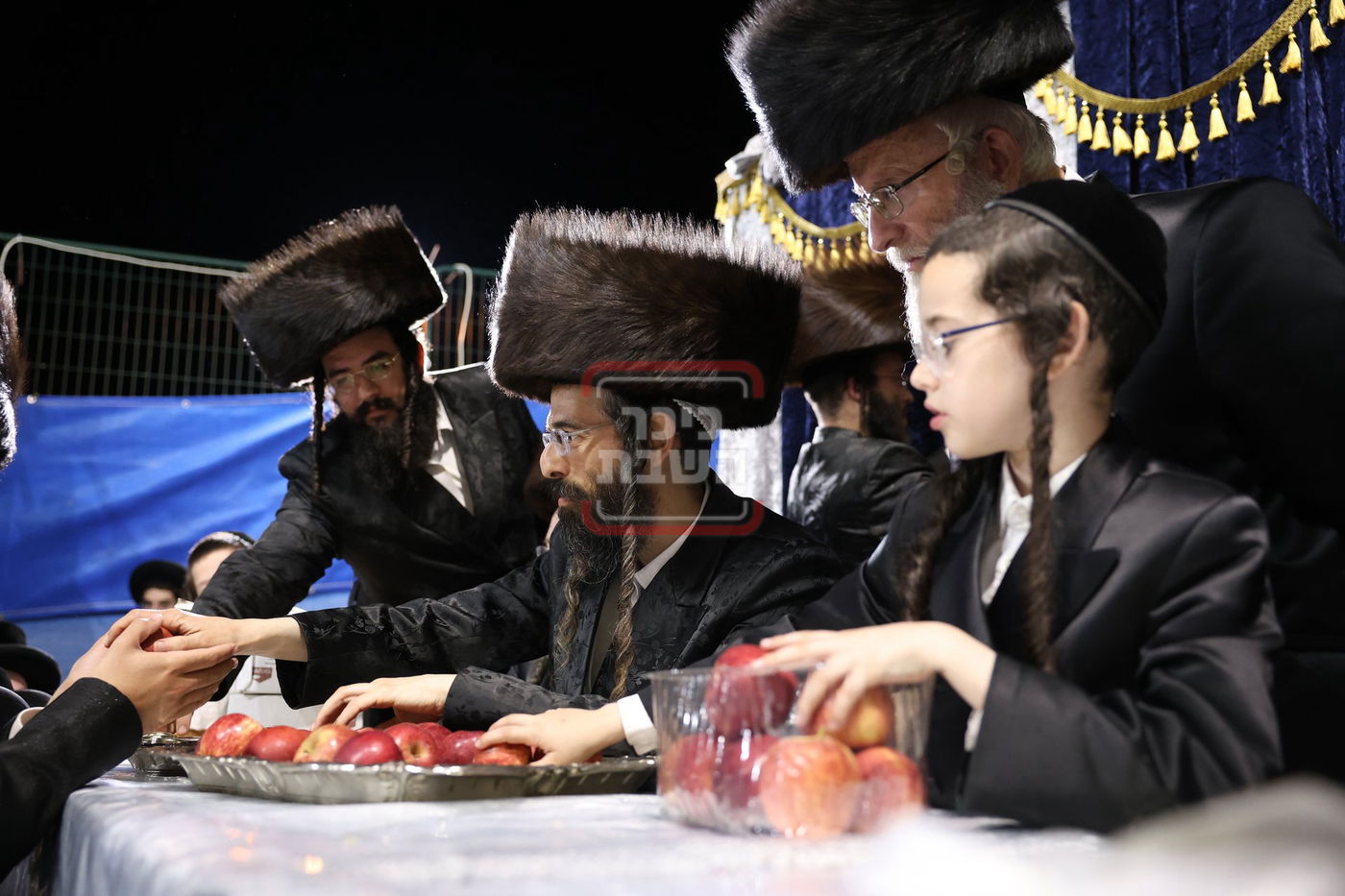 האדמו"ר מזוועהיל בשבת סליחות במירון 