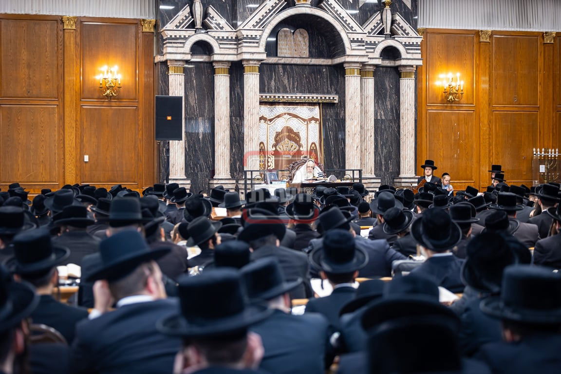 סליחות ראשונות בחצה"ק צאנז קלויזנבורג 