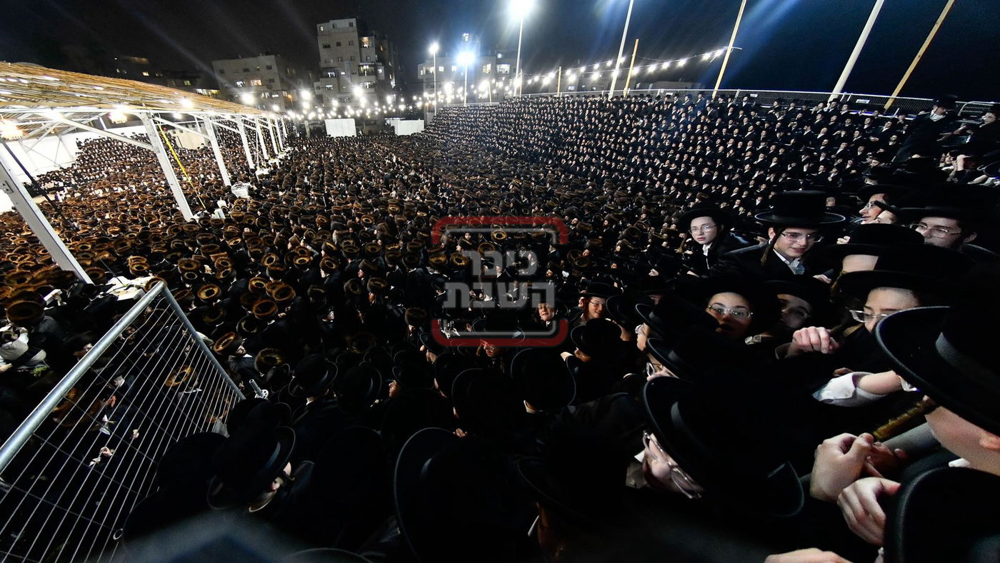 נעילת החג בחצה"ק בעלזא 