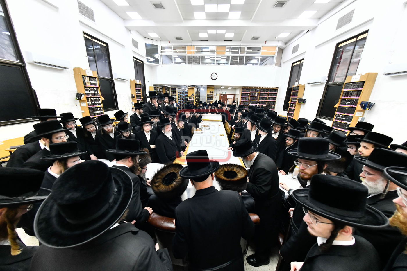 שמחת הברית בחצרות ויז'ניץ - סקולען ירושלים