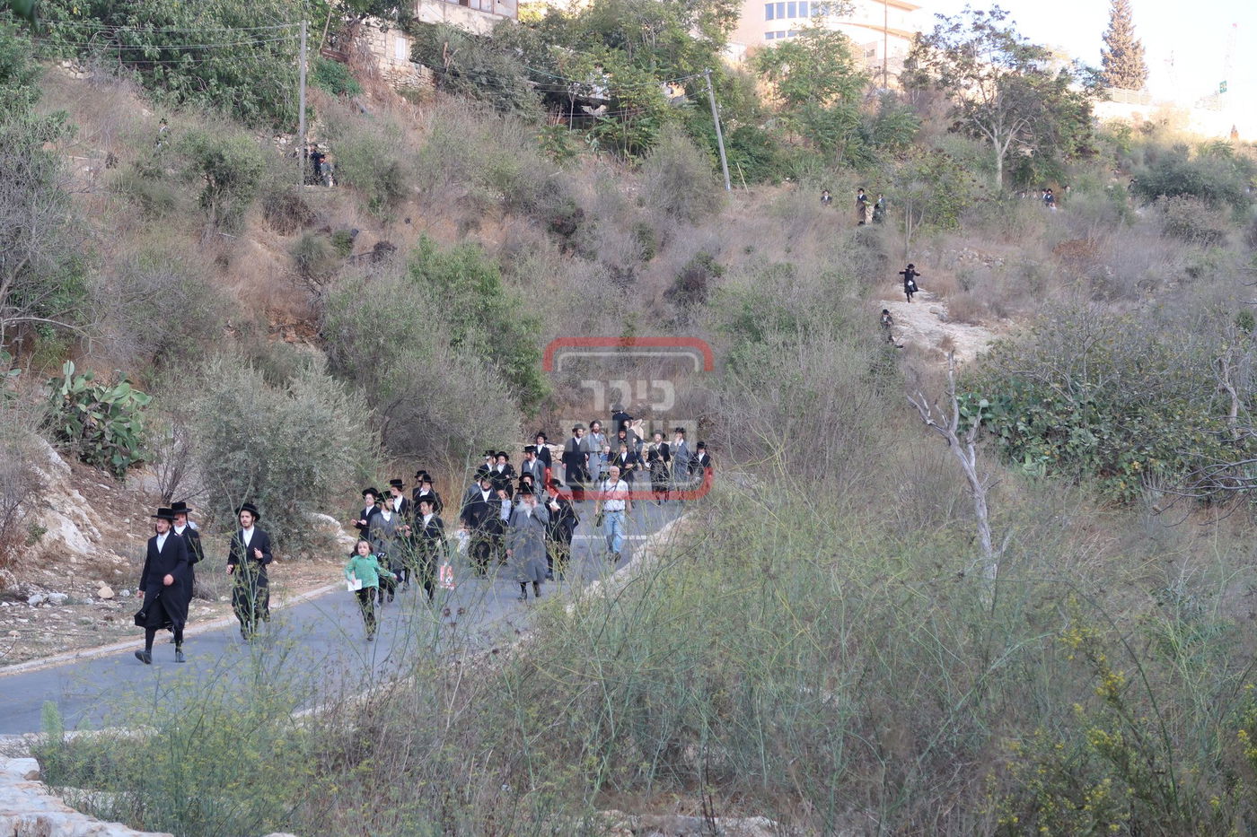 האדמו"ר מתולדות אברהם יצחק בתשליך 