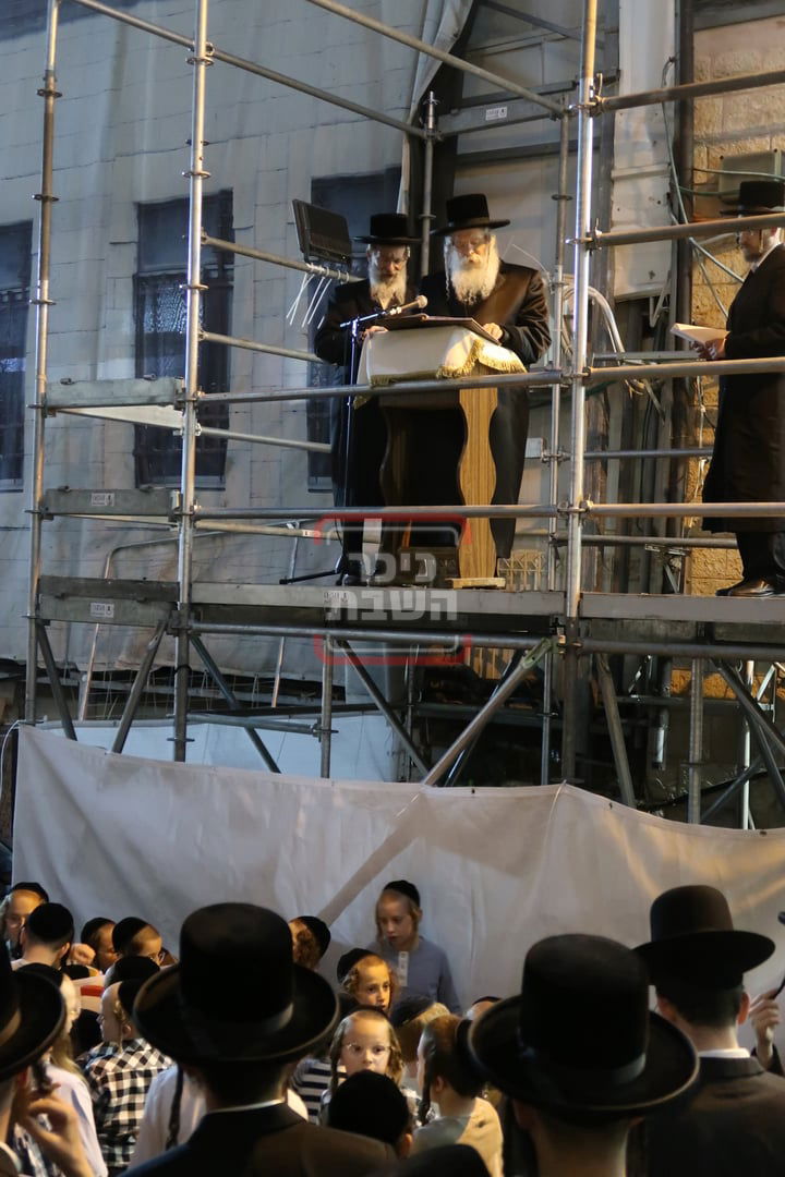 האדמו"ר מנדבורנה ירושלים בתשליך