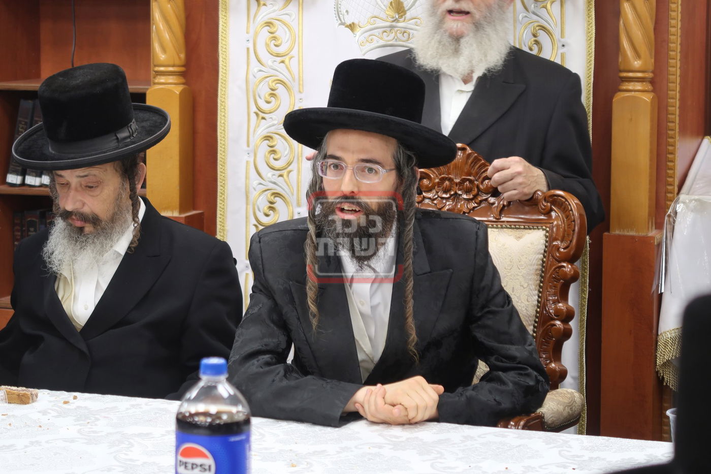 מעמד קביעת מזוזה לביהמ"ד זוויעהיל בביתר 