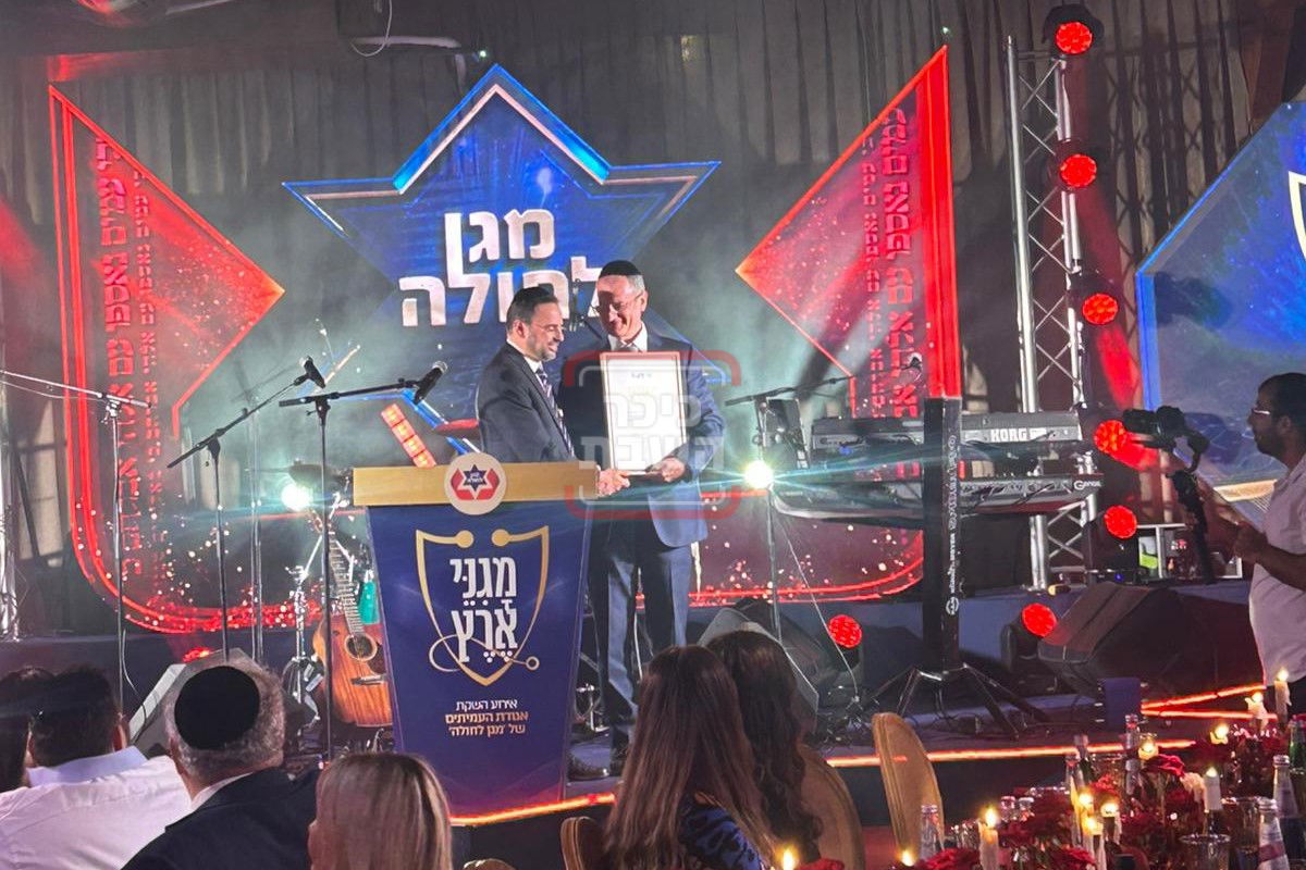 זופניק בכיכר • כל התמונות, הנייעס והחשיפות של השבועיים האחרונים