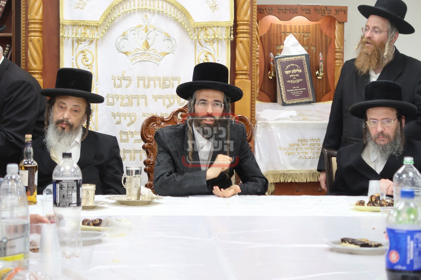 מעמד קביעת מזוזה לביהמ"ד זוויעהיל בביתר 