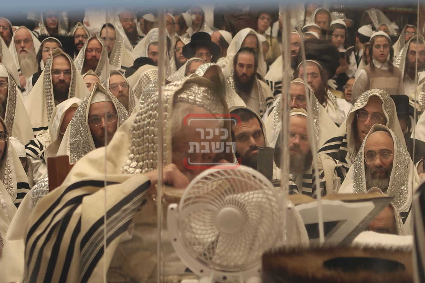 מוצאי יום כיפור בתולדות אברהם יצחק