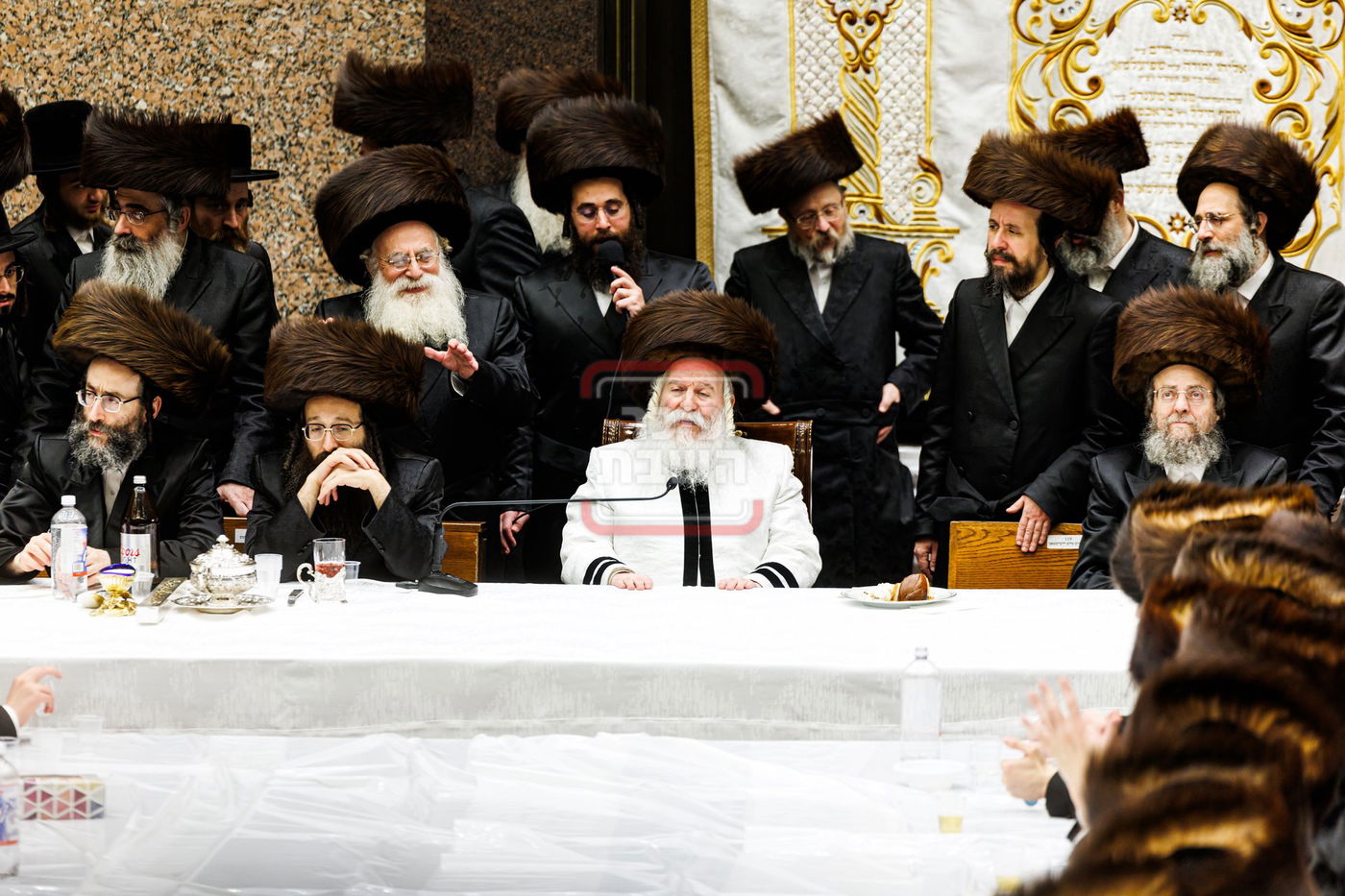 ערב ומוצאי יום כיפור בחצה"ק באבוב 