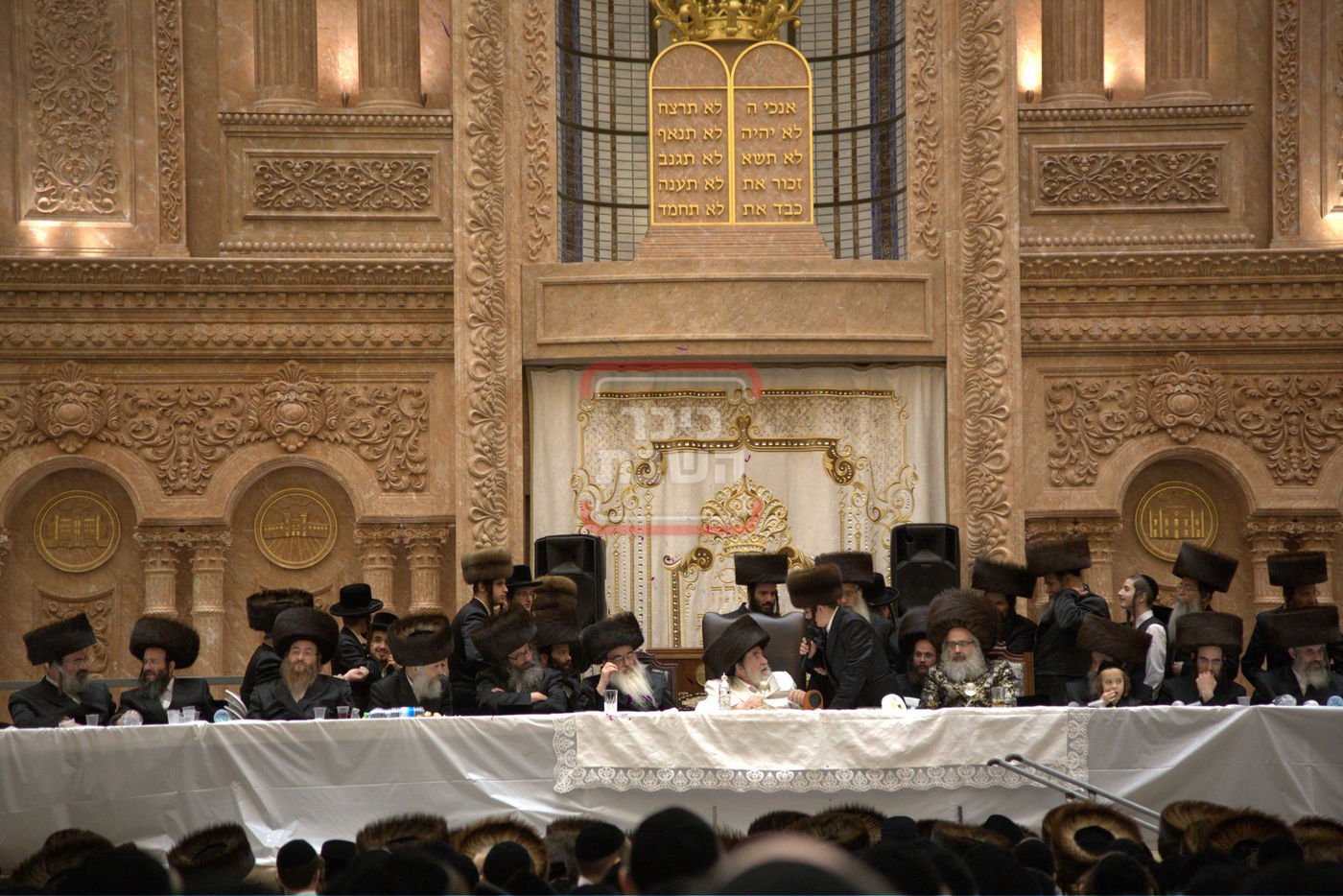 נעילת החג בחצה"ק ויז'ניץ בשילוב בר מצווה לנין האדמו"ר