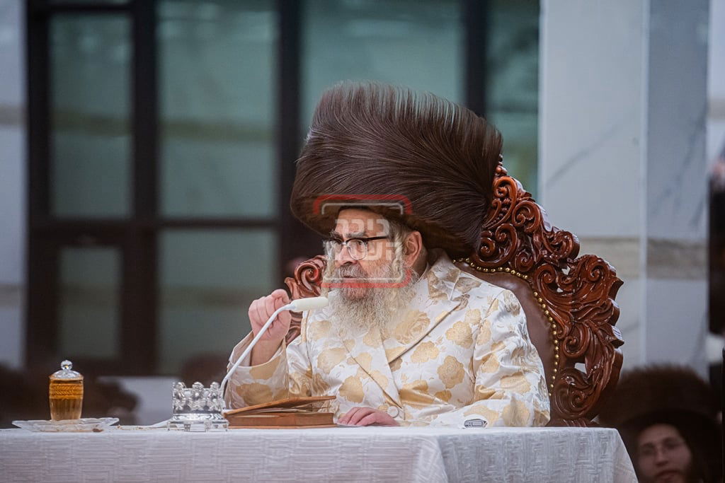 האדמו"ר מסאטמר בטיש נעילת החג 