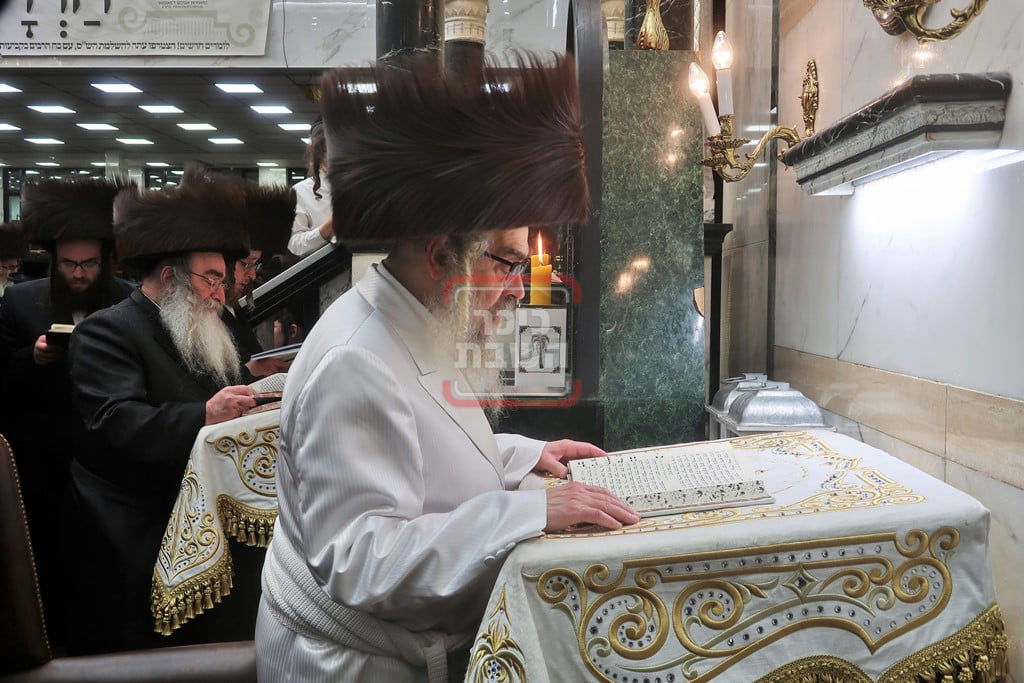 האדמו"ר מסאטמר בליל הושענא רבה 