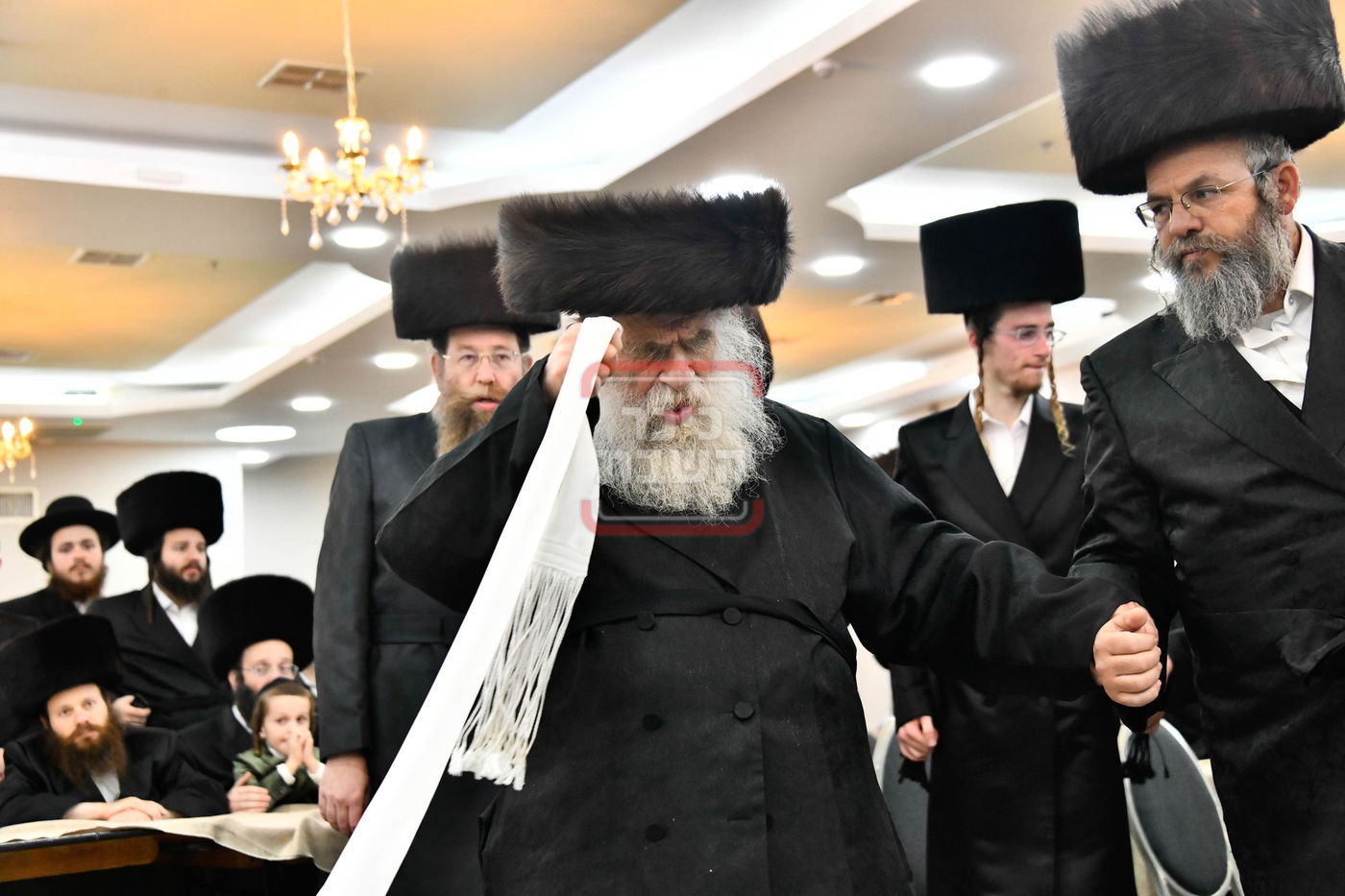 שמחת נישואי נכד גאב"ד מאקאווא 