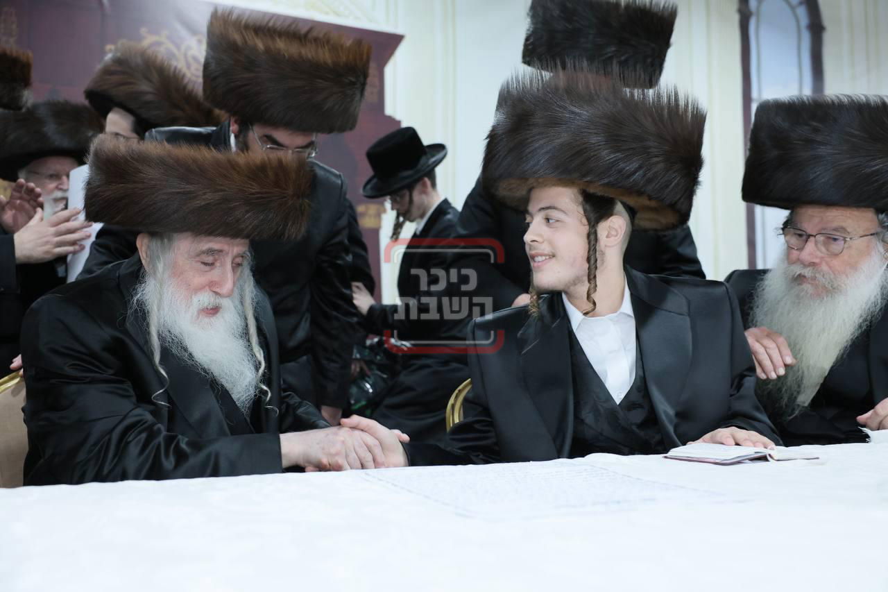 שמחת נישואי נכד האדמו"ר ממחנובקא בעלזא 