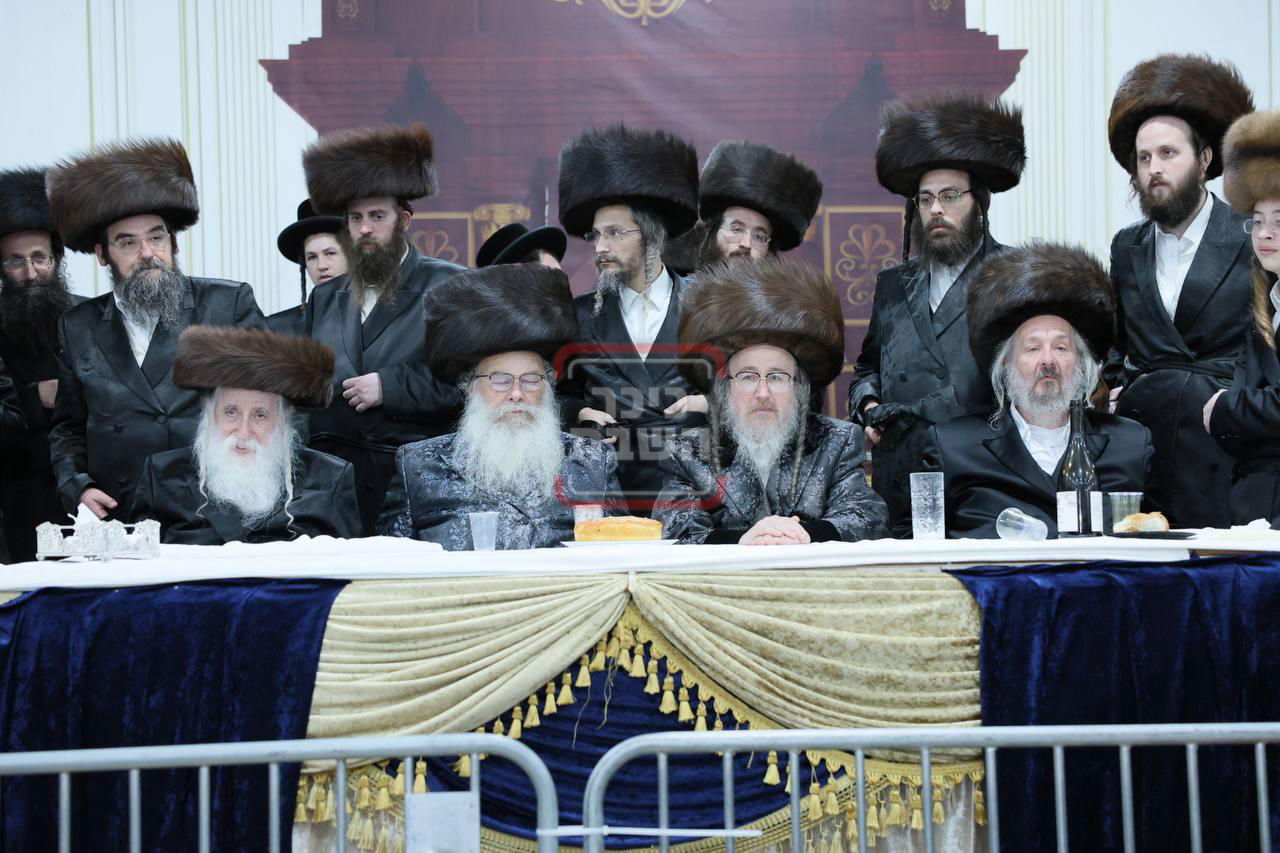 שמחת נישואי נכד האדמו"ר ממחנובקא בעלזא 